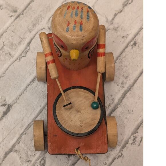 Vintage 1940s Wooden Pull Toy Owl/Bird Beating a Drum - Picture 3 of 9